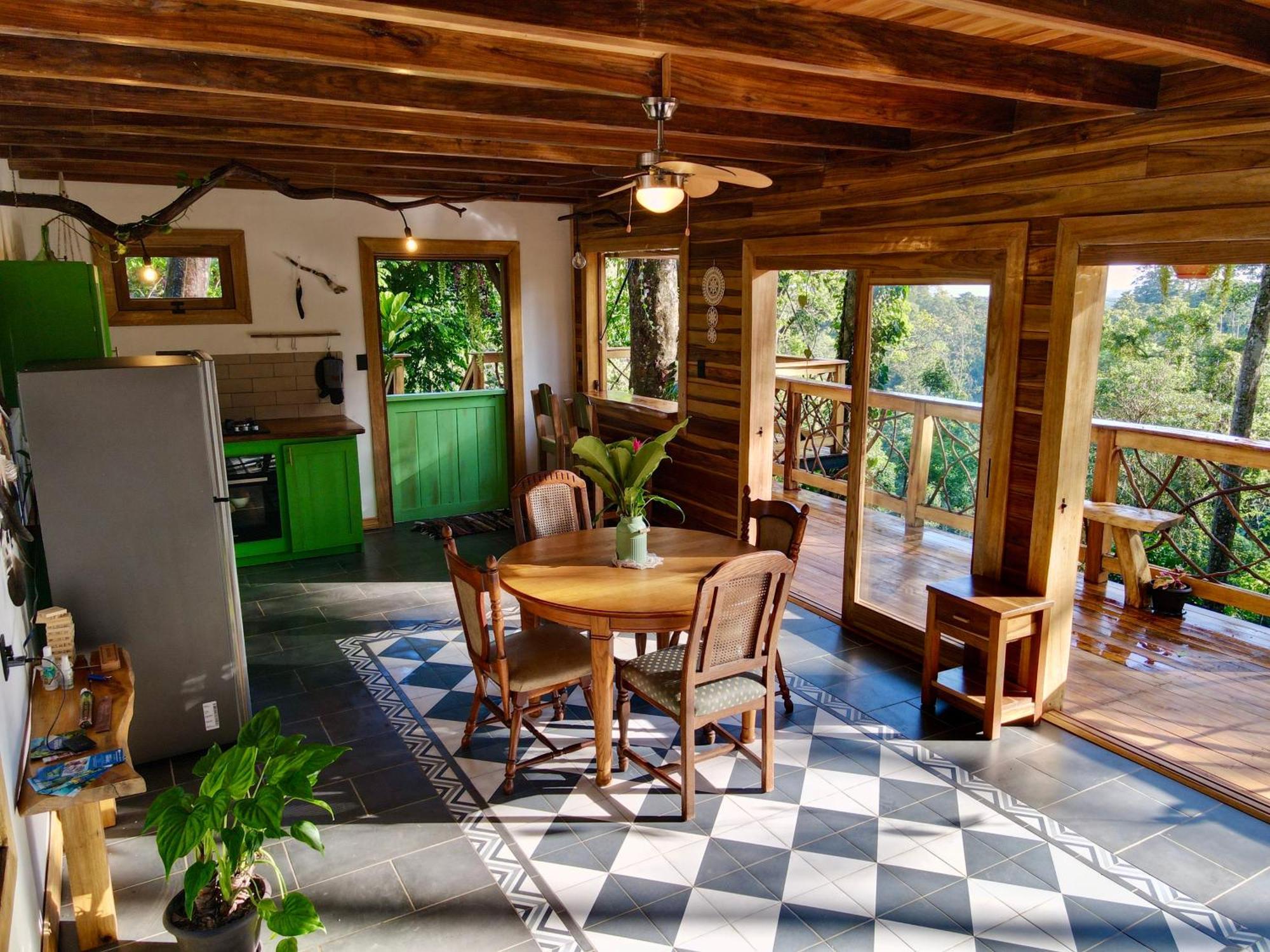 Villa Jungle Spirit Treehouse à Cahuita Extérieur photo