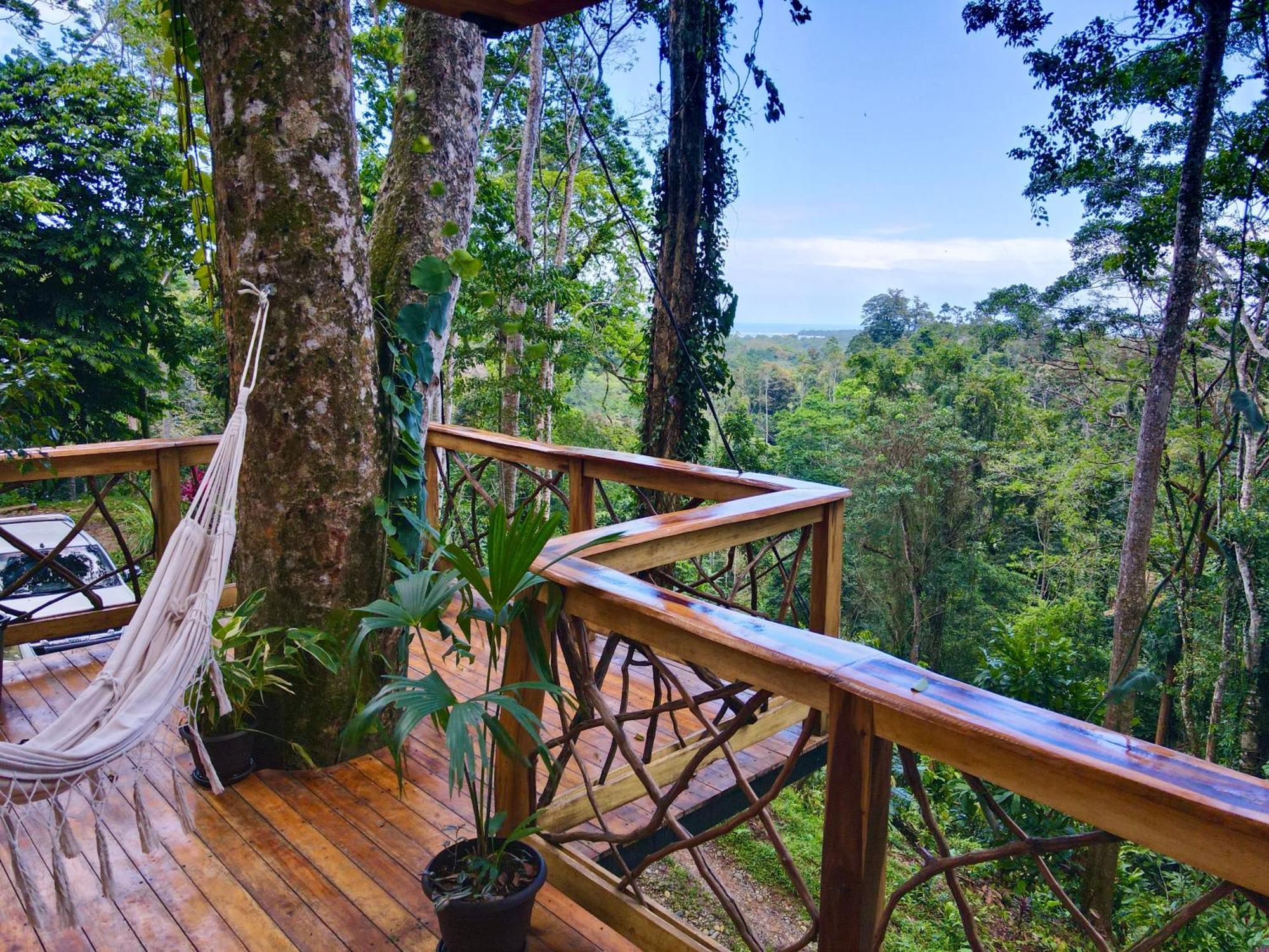 Villa Jungle Spirit Treehouse à Cahuita Extérieur photo