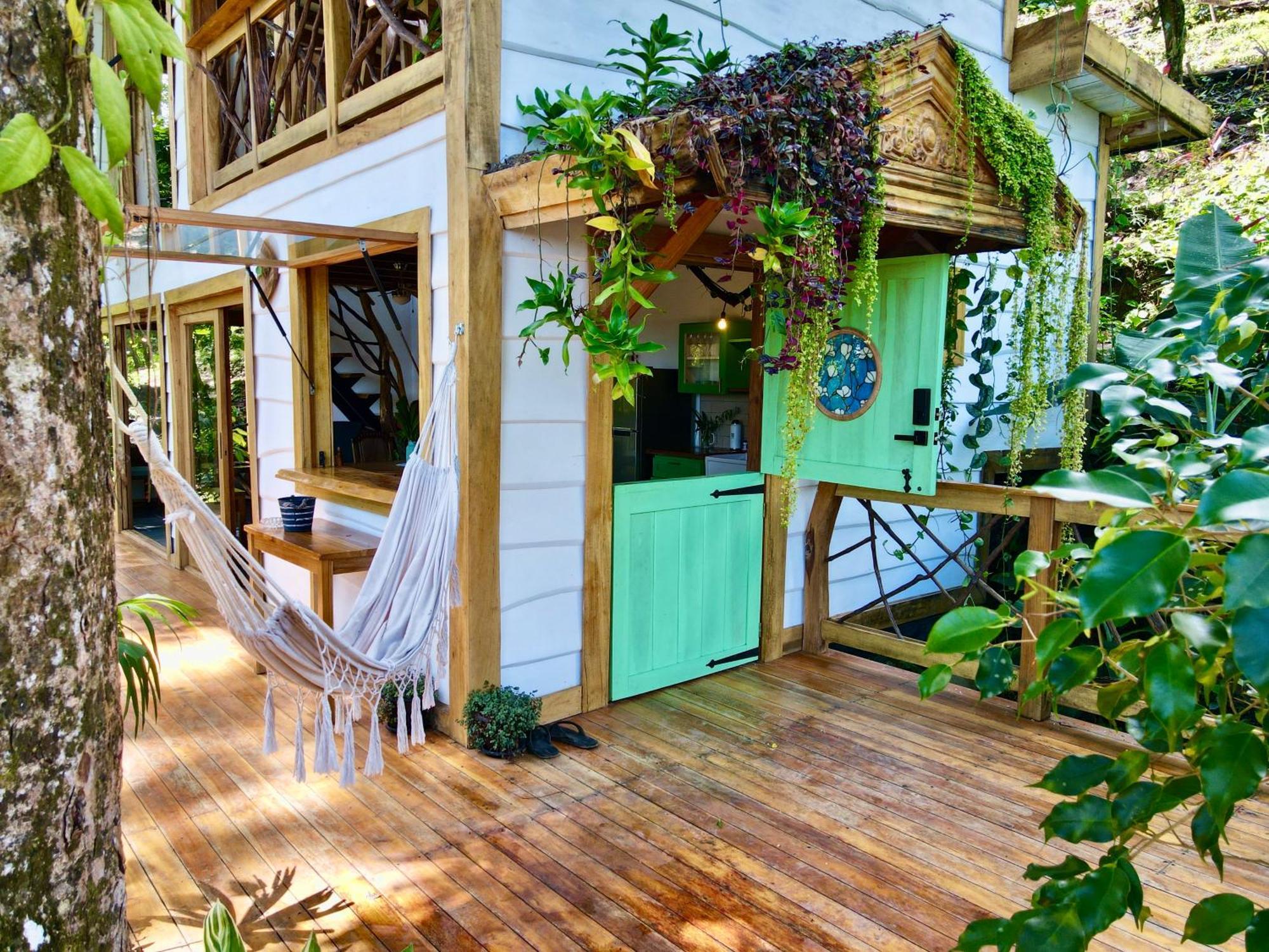 Villa Jungle Spirit Treehouse à Cahuita Extérieur photo