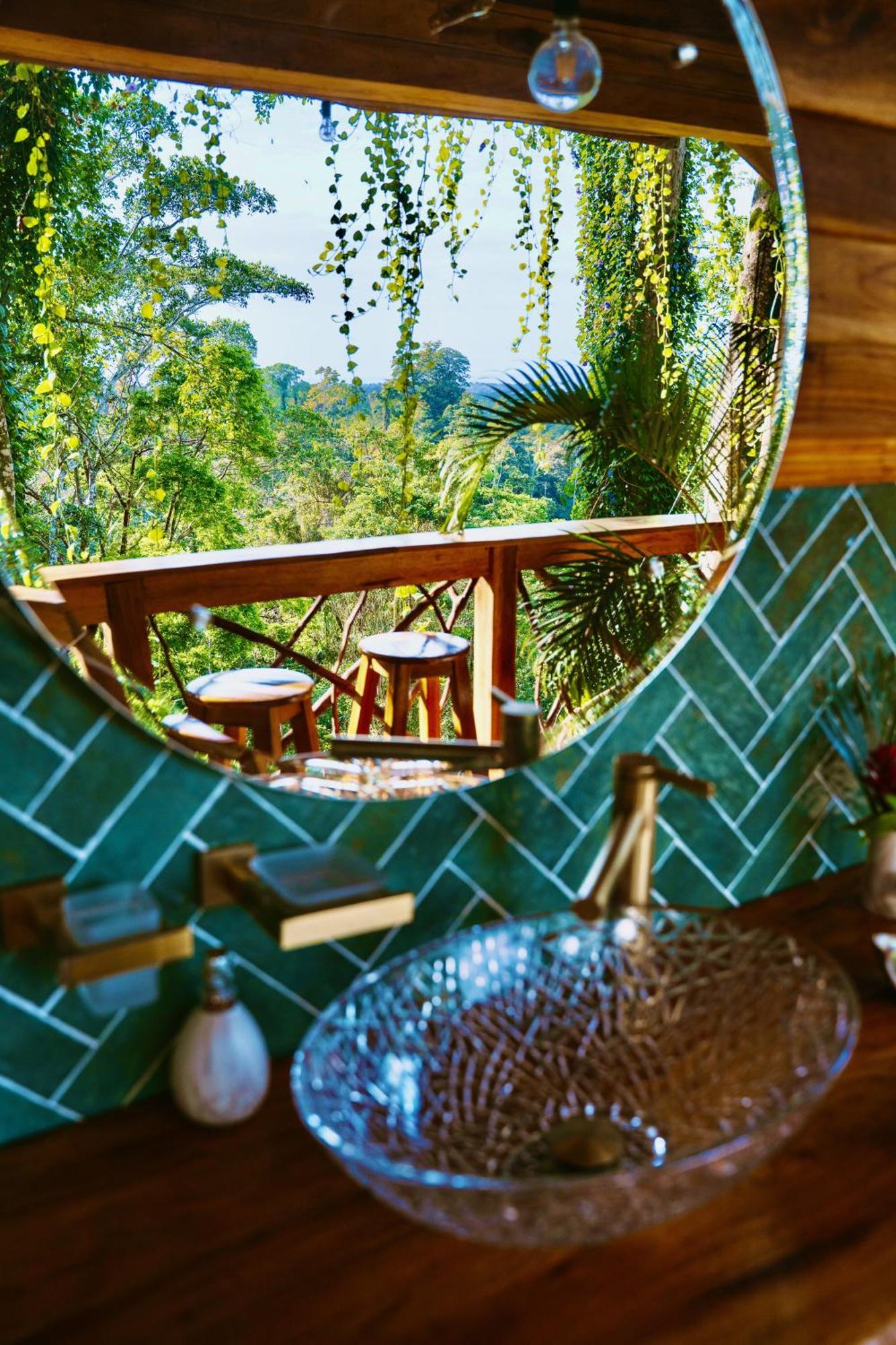 Villa Jungle Spirit Treehouse à Cahuita Extérieur photo